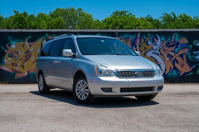 2011 Kia Sedona LX