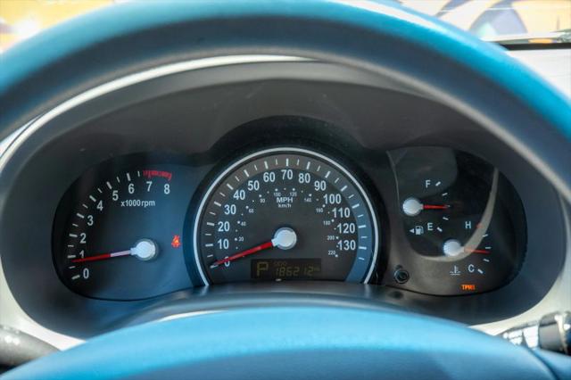 2011 Kia Sedona LX