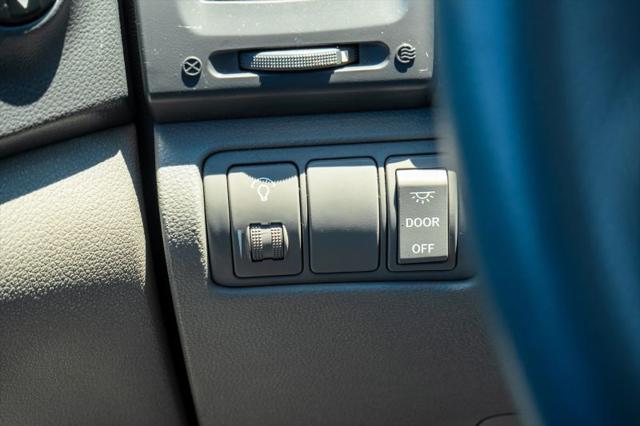 2011 Kia Sedona LX