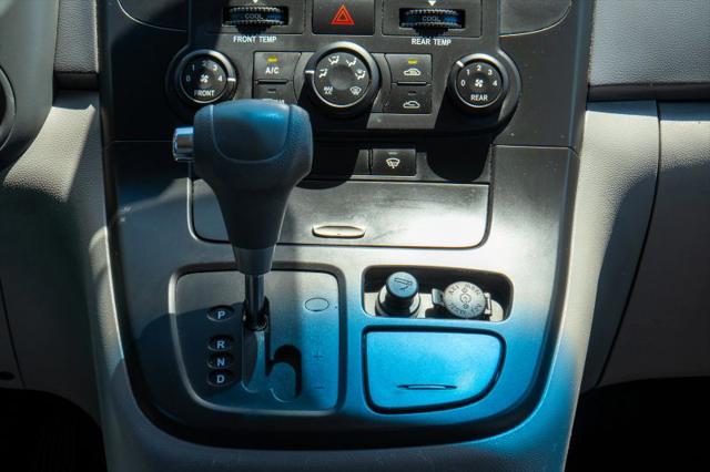 2011 Kia Sedona LX