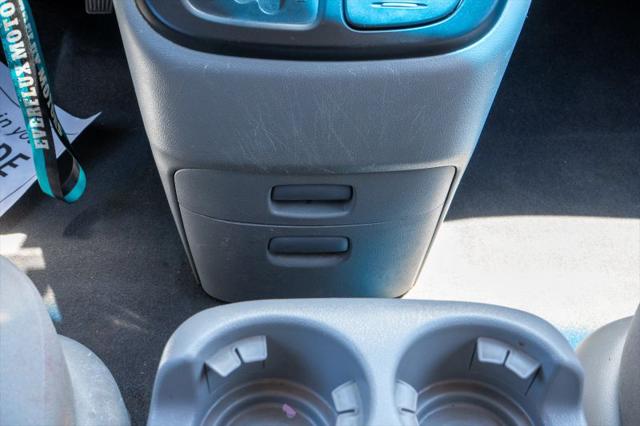 2011 Kia Sedona LX