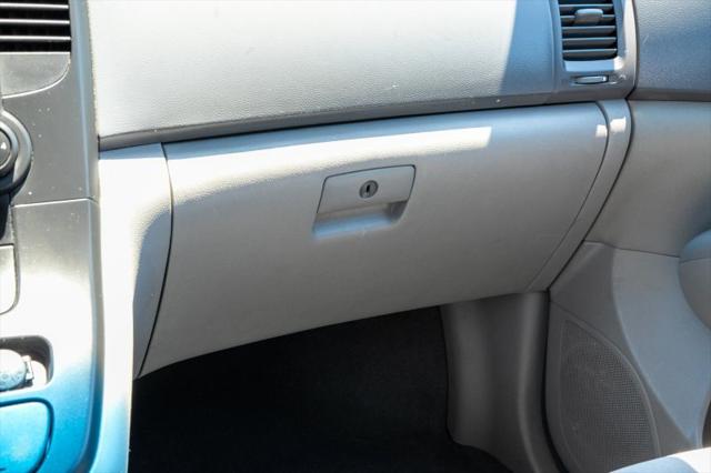 2011 Kia Sedona LX
