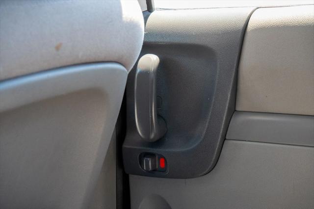 2011 Kia Sedona LX