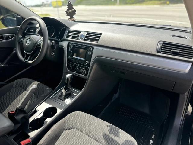 2017 Volkswagen Passat 1.8T S