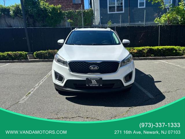 2016 Kia Sorento 3.3L LX