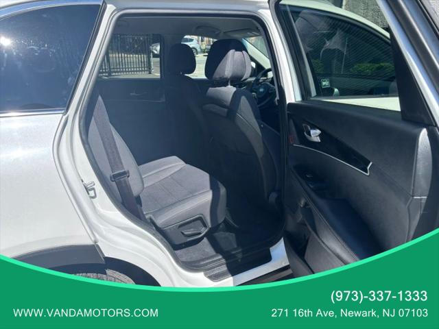 2016 Kia Sorento 3.3L LX