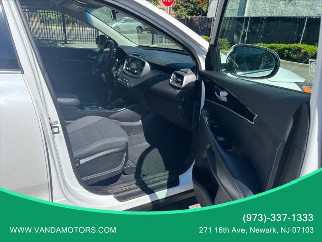 2016 Kia Sorento 3.3L LX