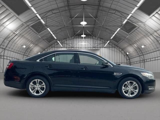 2018 Ford Taurus SEL