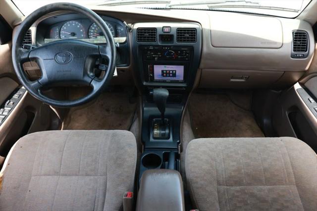 2000 Toyota 4Runner Base