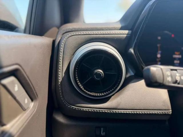 2023 Chevrolet Colorado 4WD Crew Cab Short Box LT