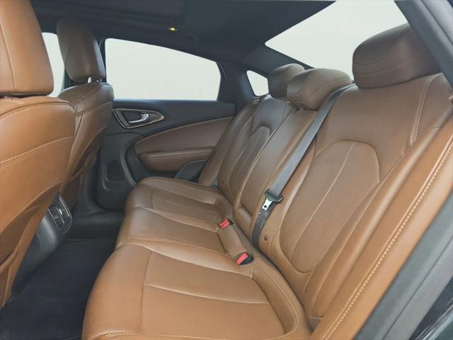 2016 Chrysler 200 C Platinum