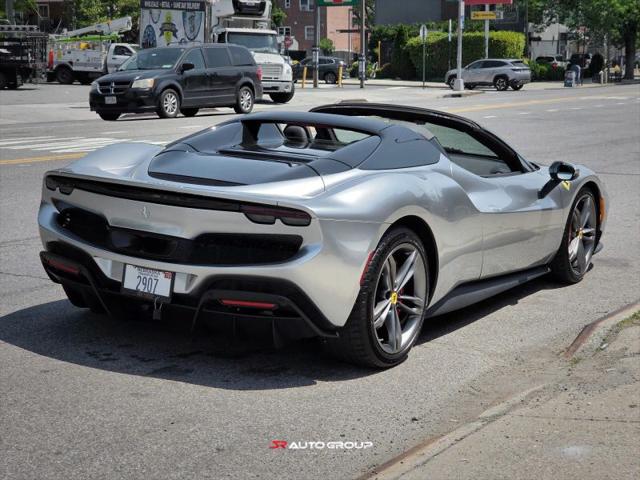 2024 Ferrari 296 GTS Base