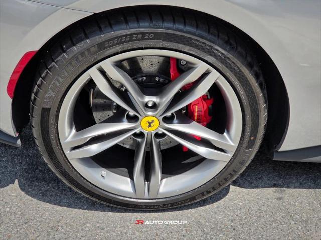 2024 Ferrari 296 GTS Base