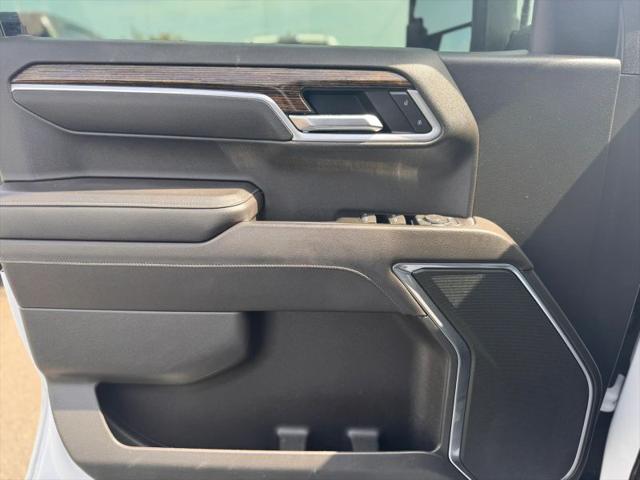 2022 GMC Sierra 1500 4WD Double Cab Standard Box SLE