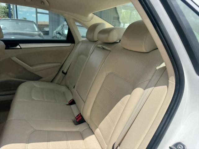 2013 Volkswagen Passat 2.5L SE