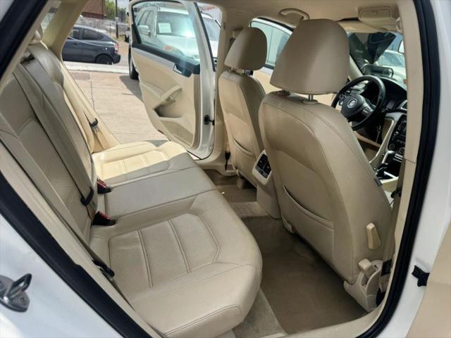 2013 Volkswagen Passat 2.5L SE