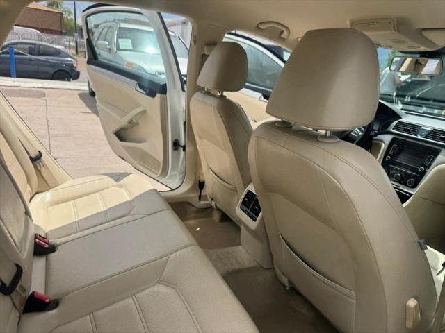 2013 Volkswagen Passat 2.5L SE