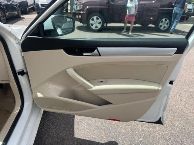 2013 Volkswagen Passat 2.5L SE