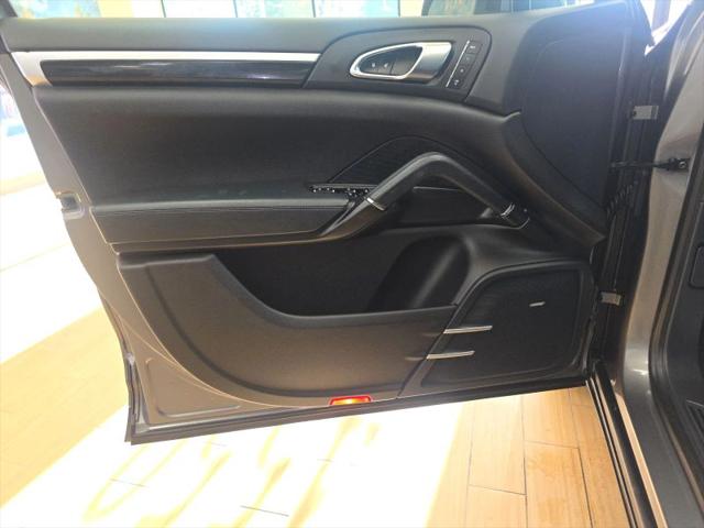 2013 Porsche Cayenne Base