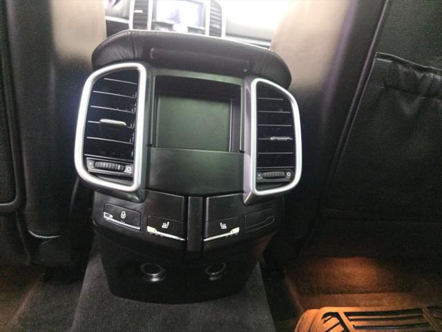 2013 Porsche Cayenne Base