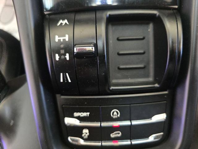 2013 Porsche Cayenne Base
