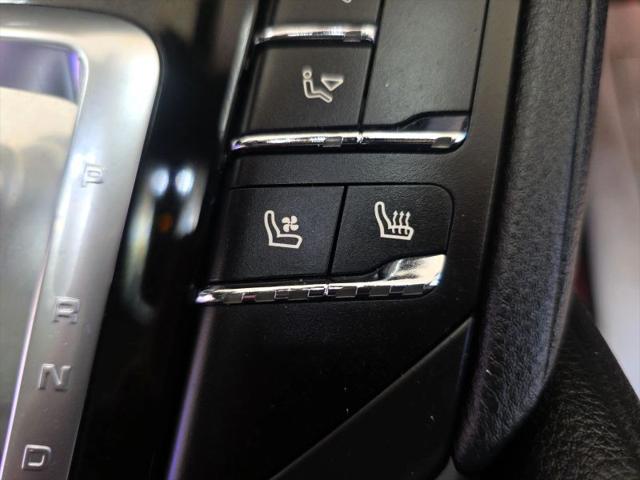 2013 Porsche Cayenne Base