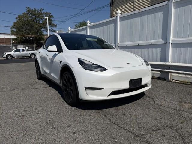 2022 Tesla Model Y Long Range Dual Motor All-Wheel Drive