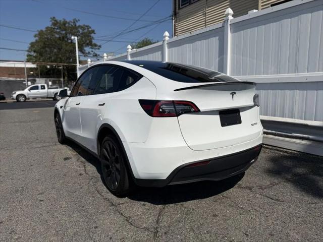 2022 Tesla Model Y Long Range Dual Motor All-Wheel Drive