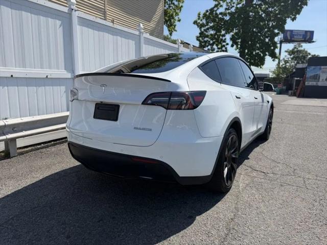 2022 Tesla Model Y Long Range Dual Motor All-Wheel Drive