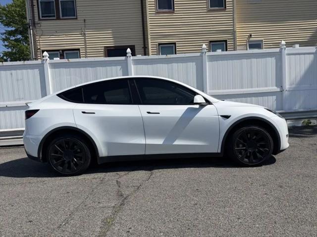 2022 Tesla Model Y Long Range Dual Motor All-Wheel Drive