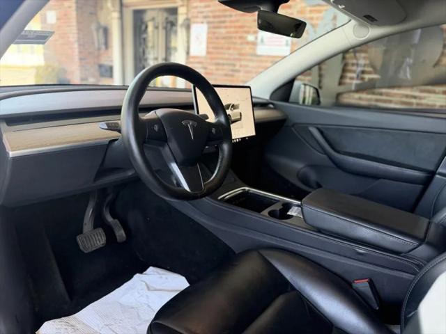 2022 Tesla Model Y Long Range Dual Motor All-Wheel Drive
