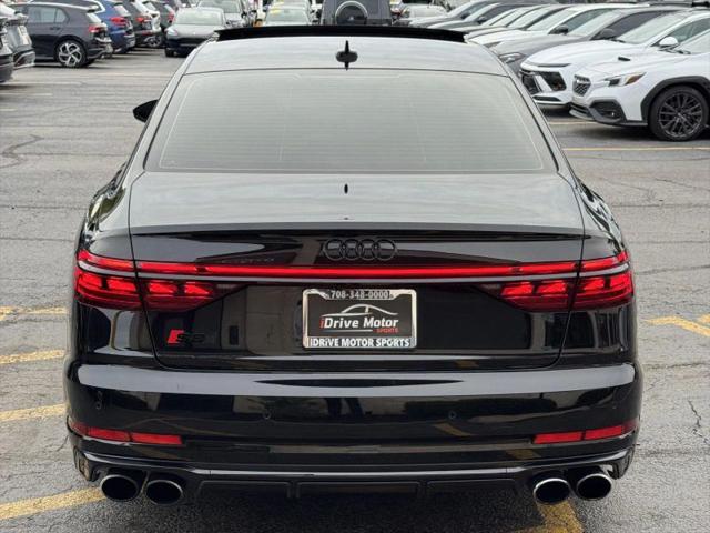 2022 Audi S8 TFSI quattro Tiptronic