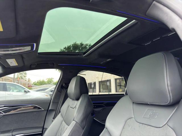 2022 Audi S8 TFSI quattro Tiptronic