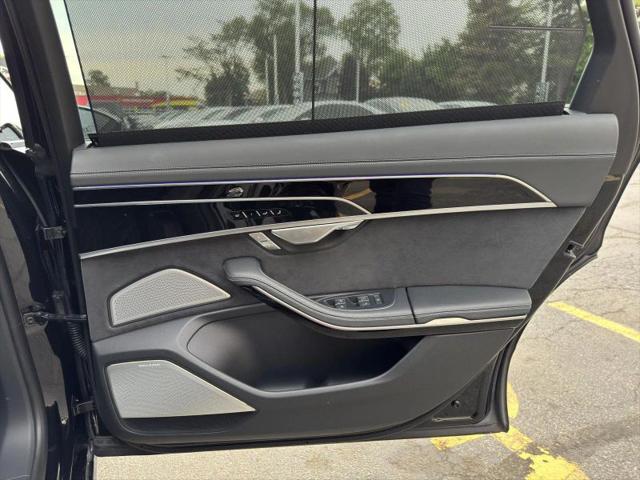 2022 Audi S8 TFSI quattro Tiptronic
