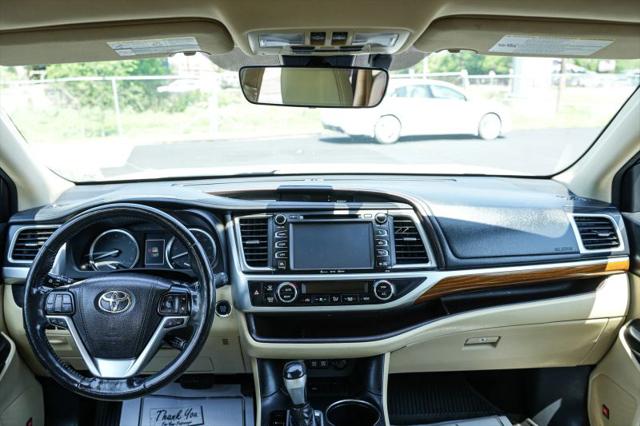 2017 Toyota Highlander Limited