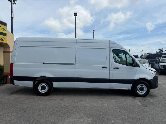 2024 Mercedes-Benz Sprinter 2500 High Roof 4-Cyl Diesel