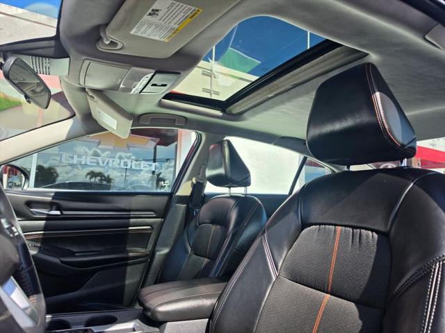 2021 Nissan Altima SR FWD