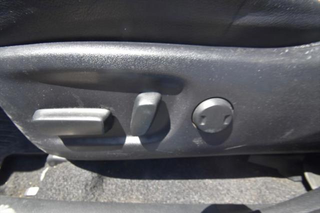 2018 Toyota RAV4 Hybrid SE