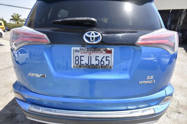 2018 Toyota RAV4 Hybrid SE
