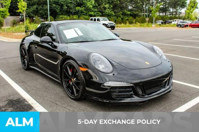2015 Porsche 911 Carrera 4 GTS
