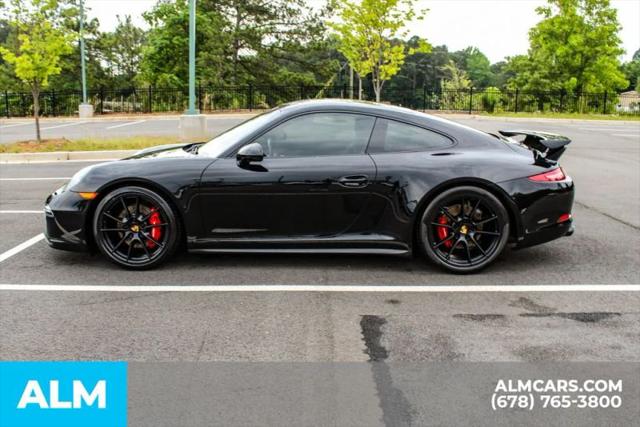 2015 Porsche 911 Carrera 4 GTS