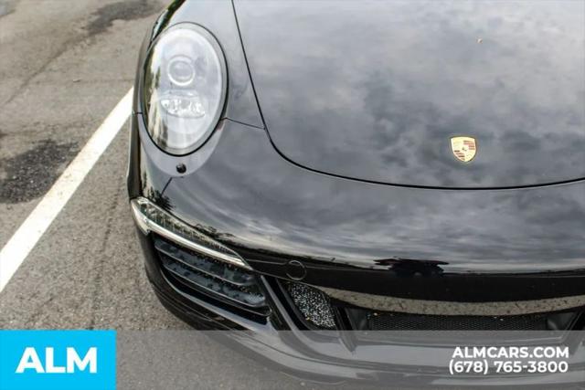 2015 Porsche 911 Carrera 4 GTS