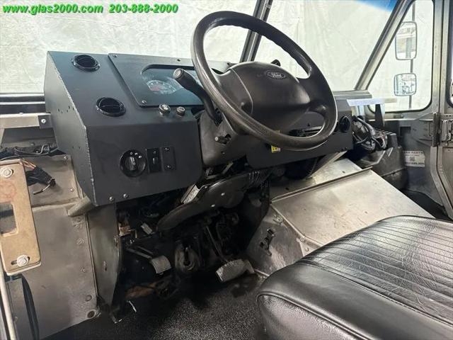 2014 Ford E-350 Stripped XL