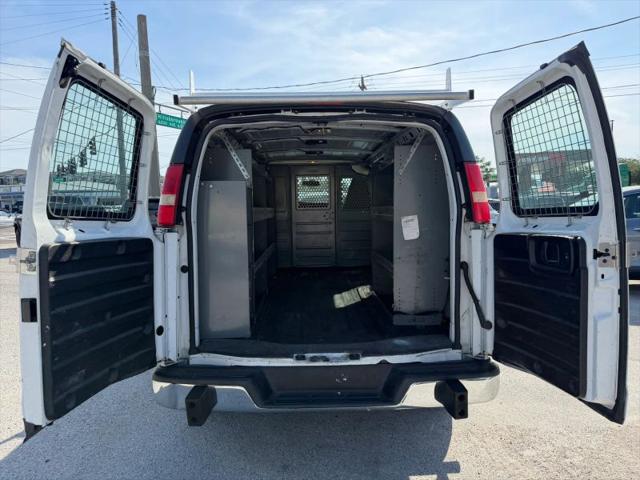 2022 Chevrolet Express Cargo Van RWD 2500 Regular Wheelbase WT