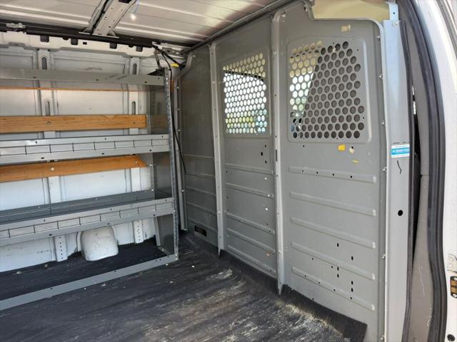 2022 Chevrolet Express Cargo Van RWD 2500 Regular Wheelbase WT