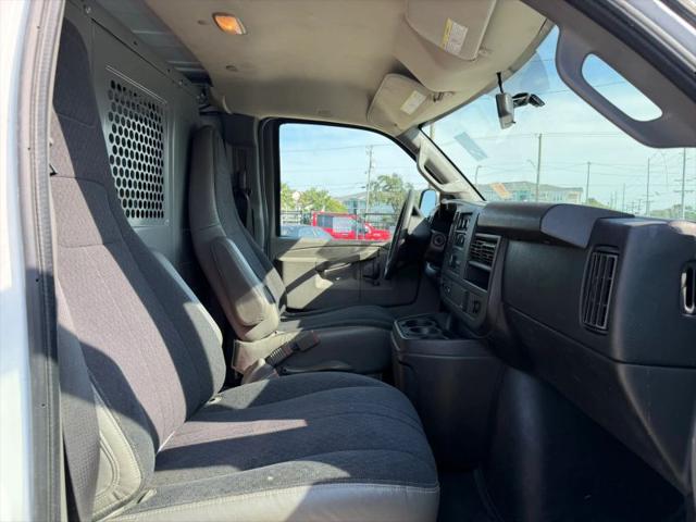 2022 Chevrolet Express Cargo Van RWD 2500 Regular Wheelbase WT