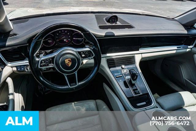 2018 Porsche Panamera 4