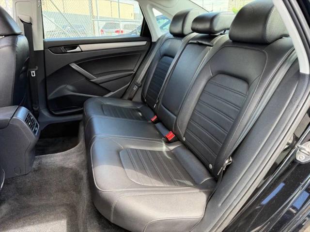 2015 Volkswagen Passat 1.8T SE