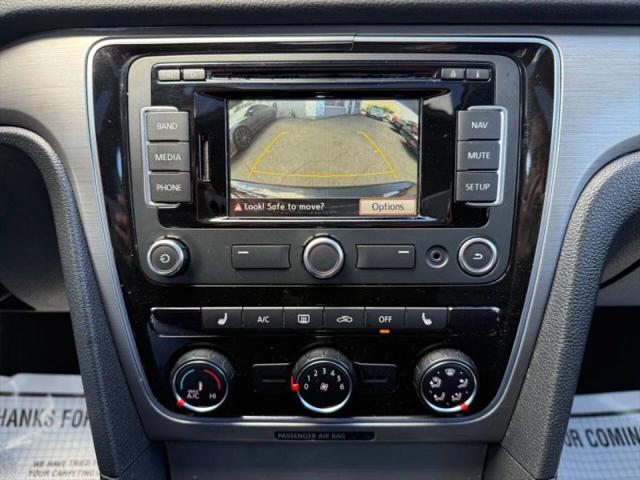 2015 Volkswagen Passat 1.8T SE
