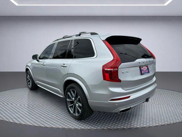 2016 Volvo XC90 T6 Momentum